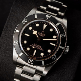 チューダースーパーコピー 【TUDOR】 ブラックベイ54 M79000N